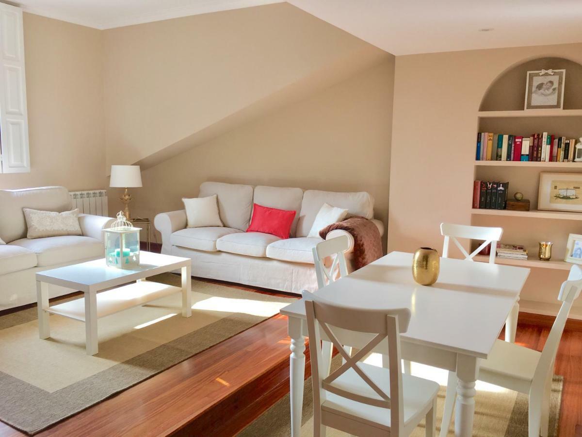 Duplex Soleado, Calle Corrida, Casco Antiguo Apartament